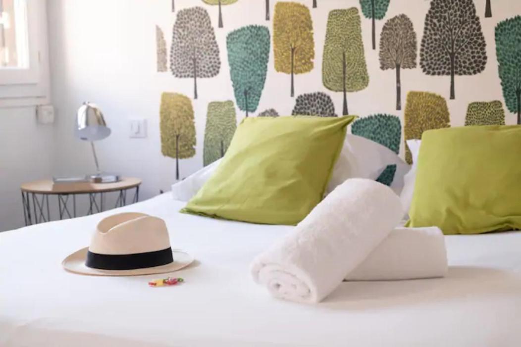 Magnifique Appartement De Charme Avec Vue Sur Le Palais Des Papes A Avignon Wifi Gratuit Kültér fotó