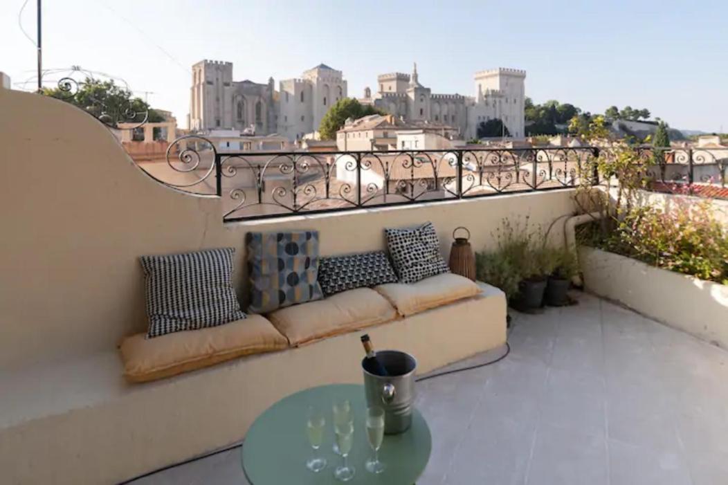 Magnifique Appartement De Charme Avec Vue Sur Le Palais Des Papes A Avignon Wifi Gratuit Kültér fotó